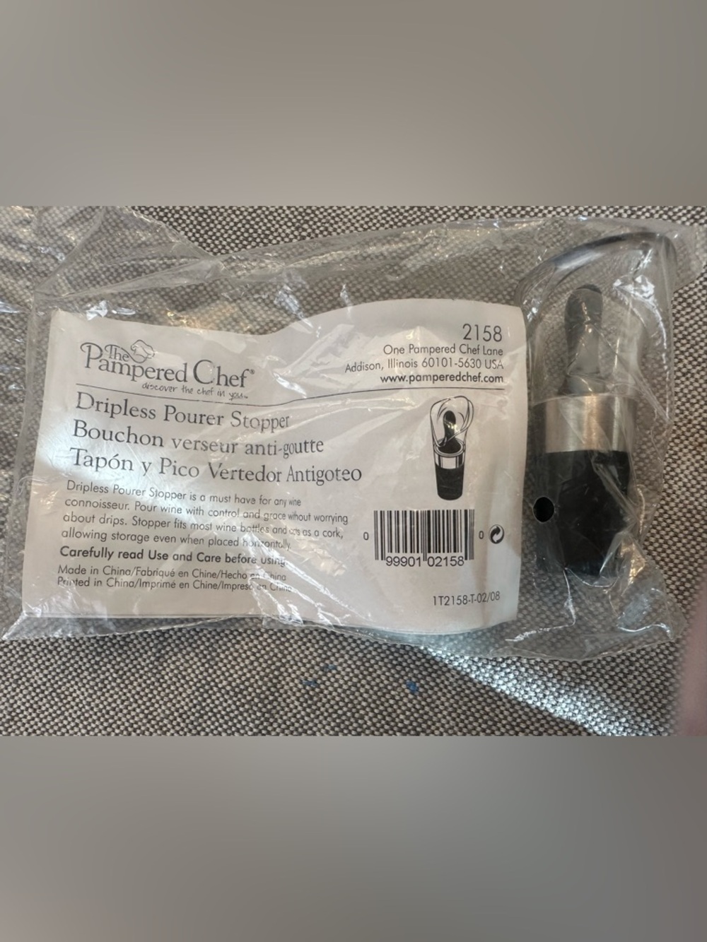The Pampered Chef Dripless Pourer Stopper -Black/Silver Spout-BN-sealed package
